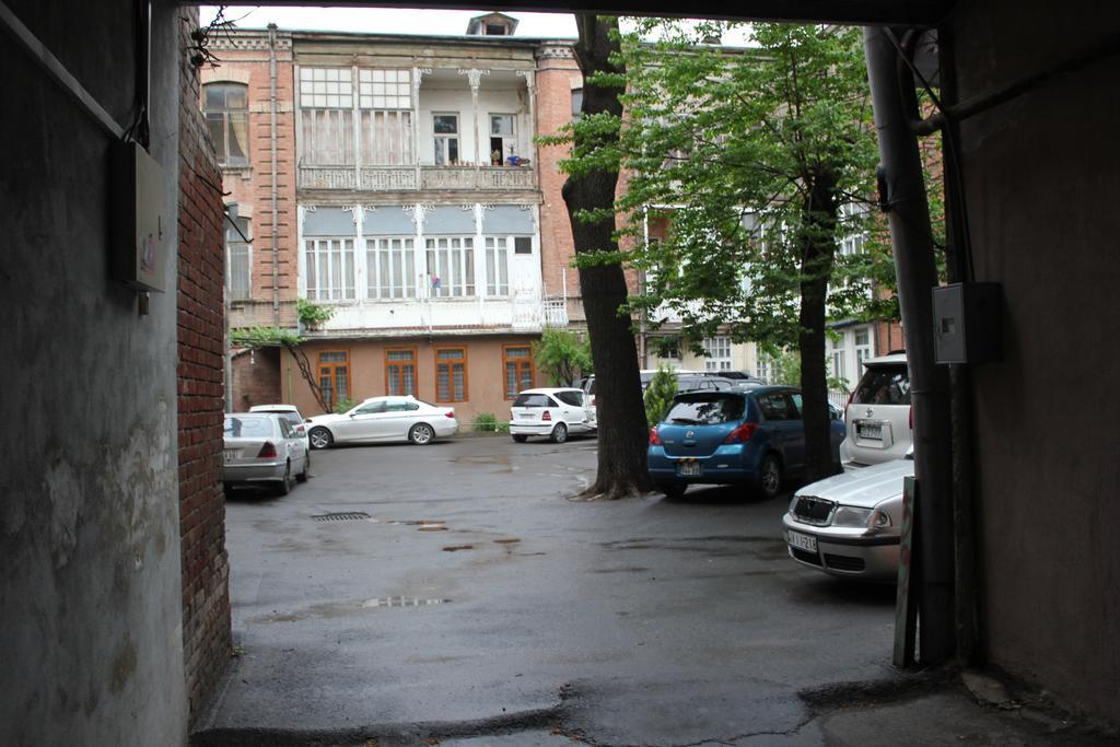 Apartment In Purtseladze Street Tbilisi Zewnętrze zdjęcie