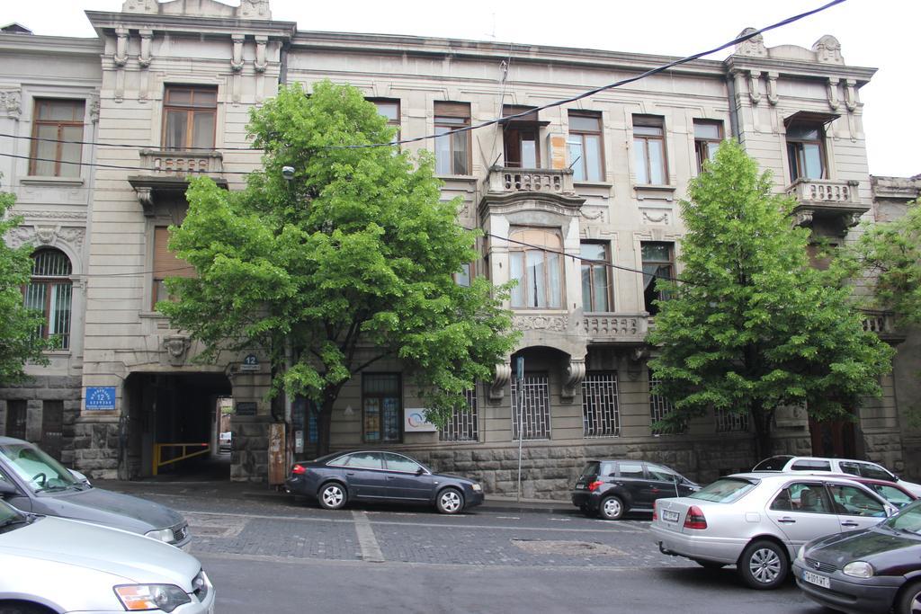 Apartment In Purtseladze Street Tbilisi Zewnętrze zdjęcie