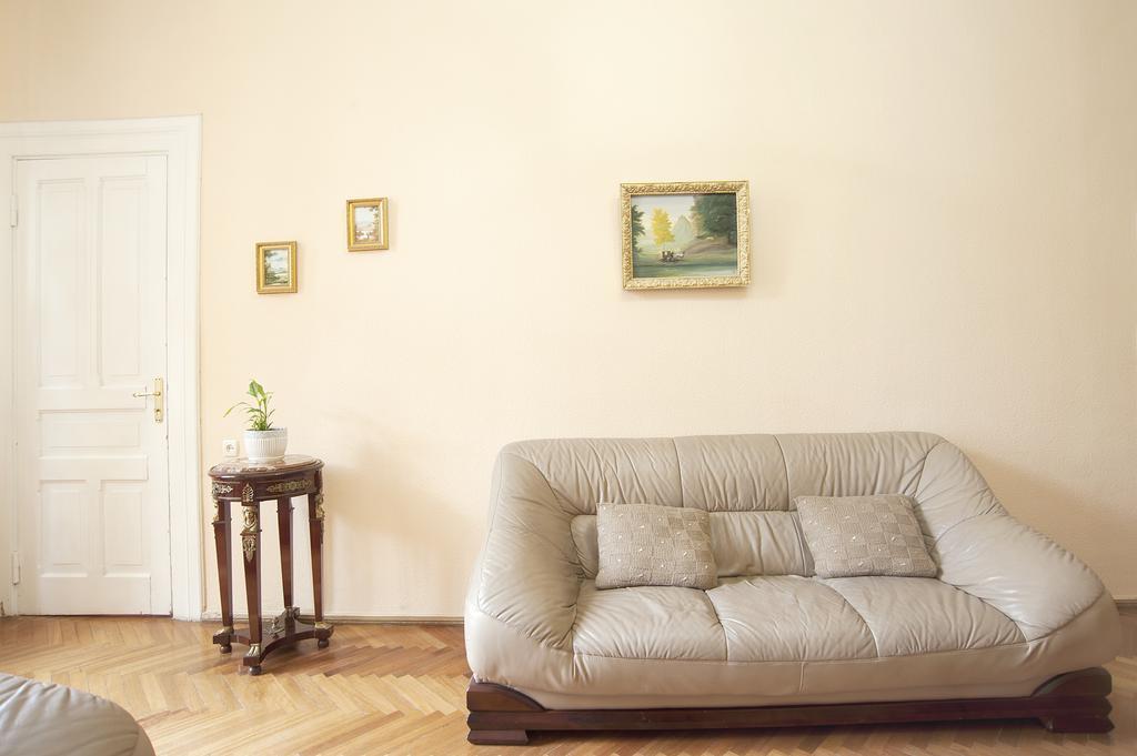 Apartment In Purtseladze Street Tbilisi Zewnętrze zdjęcie