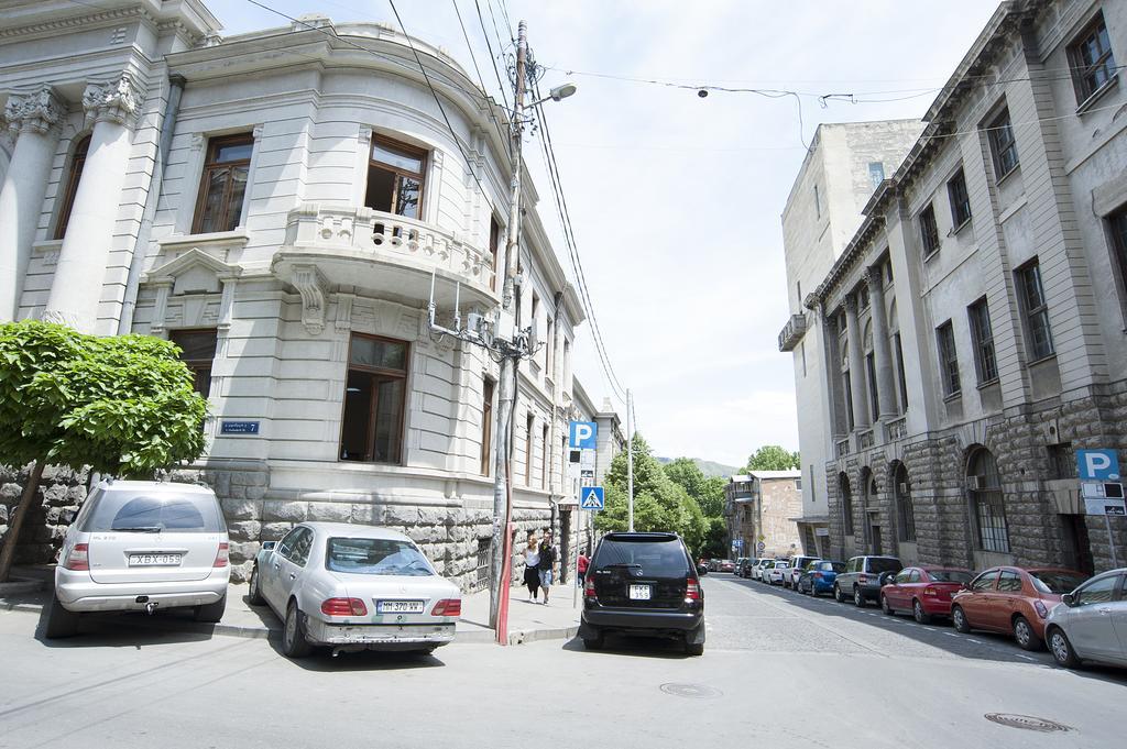Apartment In Purtseladze Street Tbilisi Zewnętrze zdjęcie